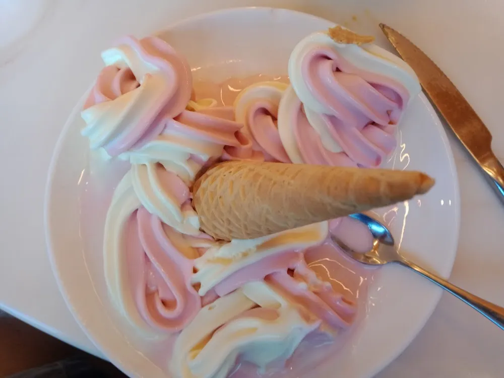 Assiette de Glace Italienne Façon Tarte Tatin